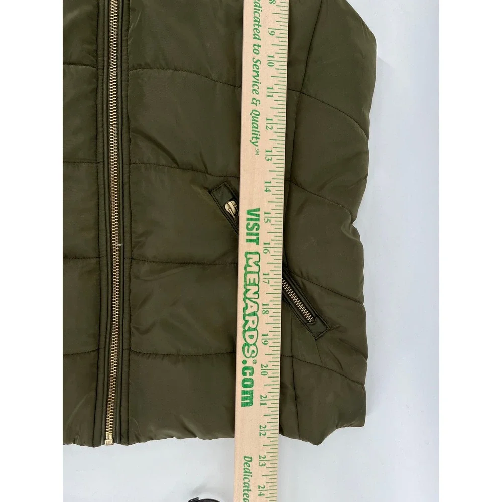 Daytrip‎ Womens Puffer Vest Olive Green Hooded Knit Back Quilted Small Buckle